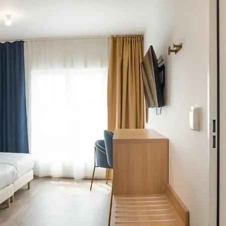 Adagio Access Paris Confluence