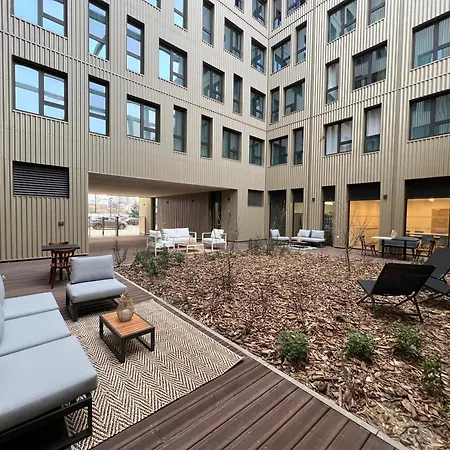 Aparthotel The Originals Le Monde Paris Confluence 3*